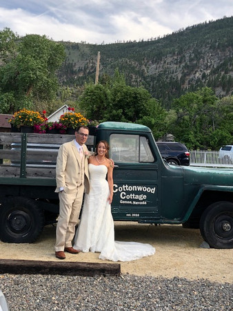 Cottonwood Cottage Wedding With Mojo