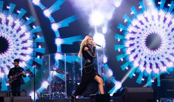 Contact Artisti Muzica Preturi Oferte Muzica DJ MC HipHop Muzica Dance Spectacol Concert Muzica Arti