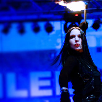 Dana Tue | Show Performance | Dancer Dana Tue | Art Performer Dana Tue | Artist Portfolio | Artistic Project Dana Tue | Photos - Pictures | Photo Shoots Projects | Video Projects | Dana Tue Movie Projects | Pictures | Photos | Fire Show Dance | Stage Performance | Events | Tour Dana Tue