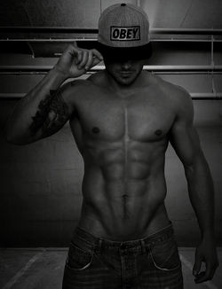 Striperi | Striptease Masculin Show