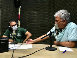 Senador Sérgio Petecão participa de entrevista na rádio difusora