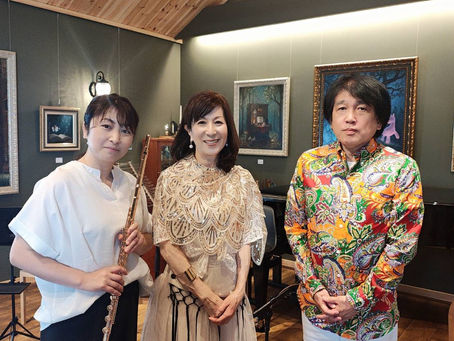 今回4回目となりましたサロンコンサートはTempo Felizのお二人から演奏していただきました。