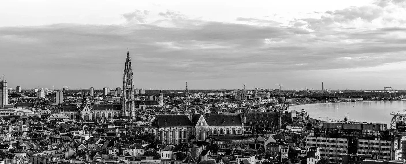PanoramaAntwerpenZwartWit.webp