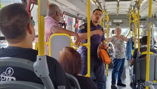 Agentes da EPM estiveram no terminal promovendo educação para o trânsito e bem estar
