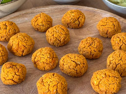 SALDŽIŲ BULVIŲ FALAFELIAI