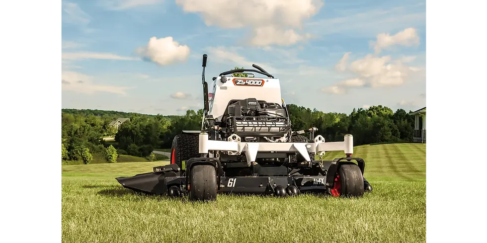 Thumbnail: Bobcat ZS4000 zero-turn stand-on maaier in landschap met tekst op maaier.