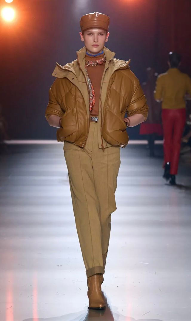DESFILE HERMES RSORT 2025 