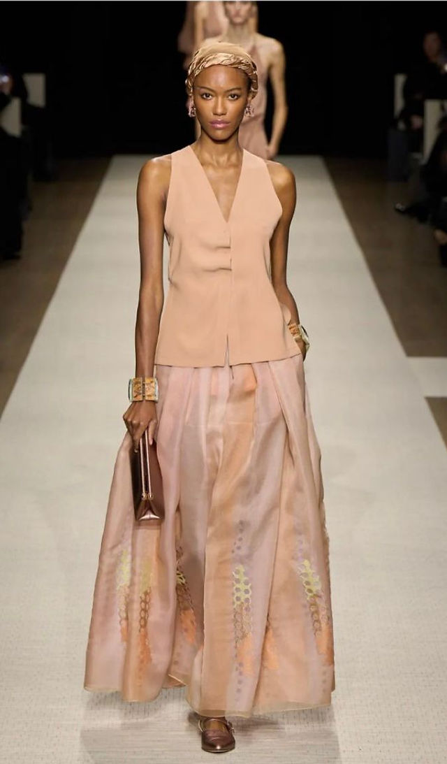 DESFILE DE GIORGIO ARMANI VERÃO 2025 EM NEW YORK