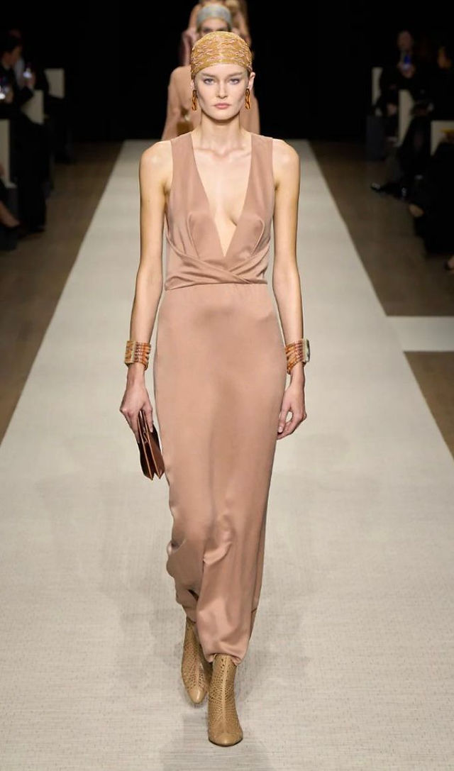 DESFILE DE GIORGIO ARMANI VERÃO 2025 EM NEW YORK