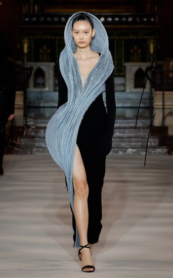 DESFILE GAURAV GUPTA SPRING 2024 COUTURE