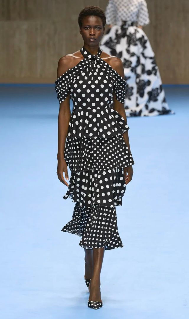 DESFILE CAROLINA HERRERA EM NOVA YORK PRIMAVERA/ VERÃO 2025