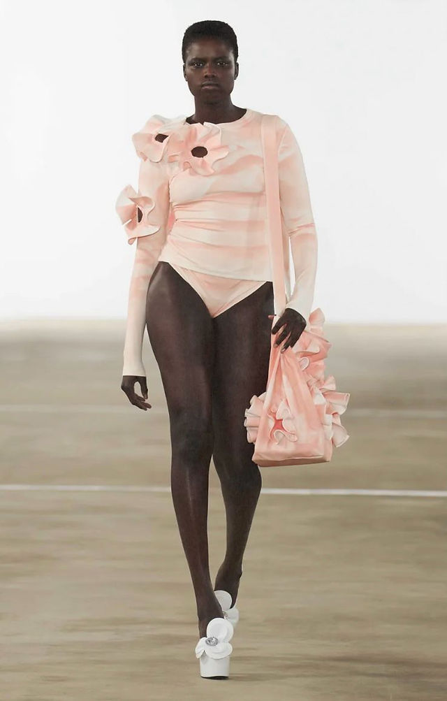 DESFILE AREA OUTONO/ INVERNO 2024