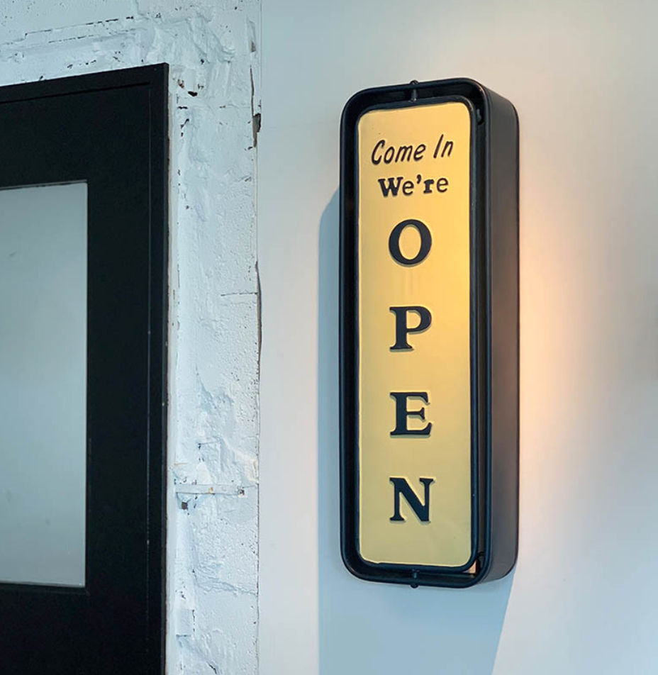 サムネイル： WALL MOUNT SPINNER SIGN