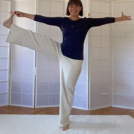Utthita Hasta Padangustasana