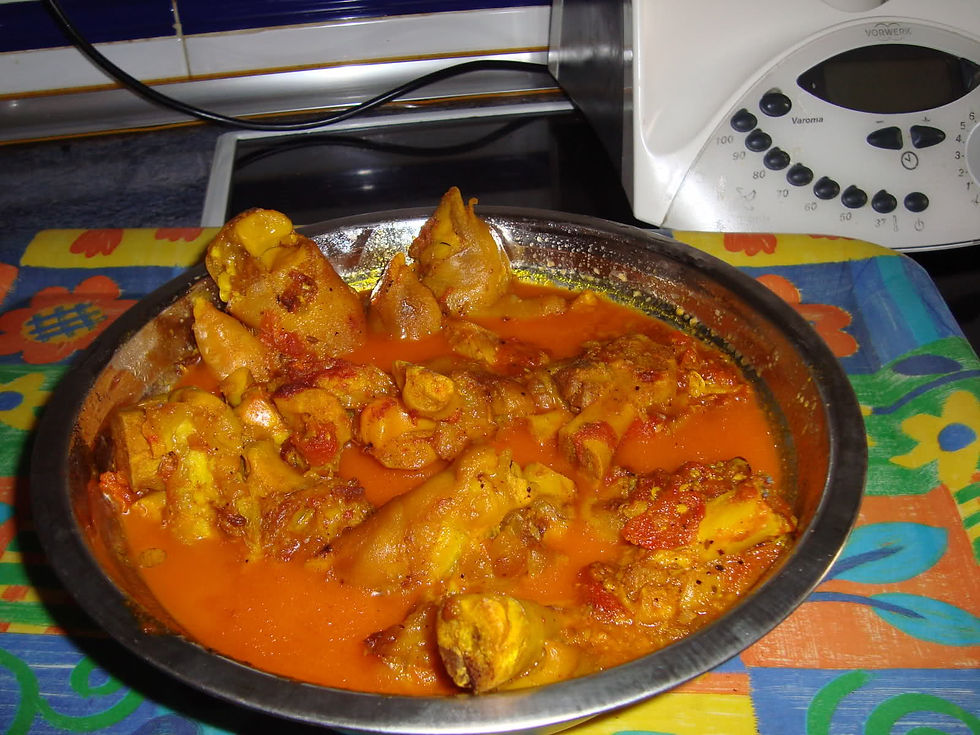 Patas de cerdo al ajillo