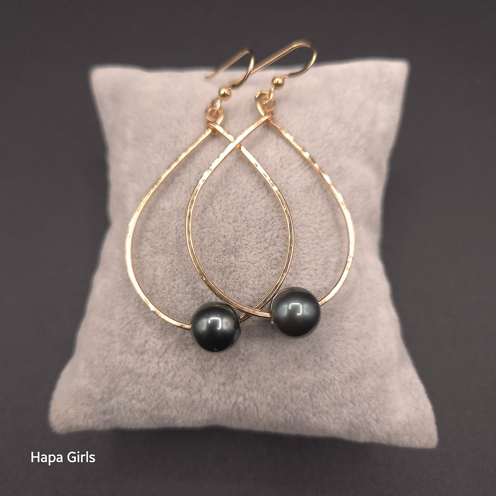 Thumbnail: Lrg. Tahitian Hoop Earrings (~10mm)