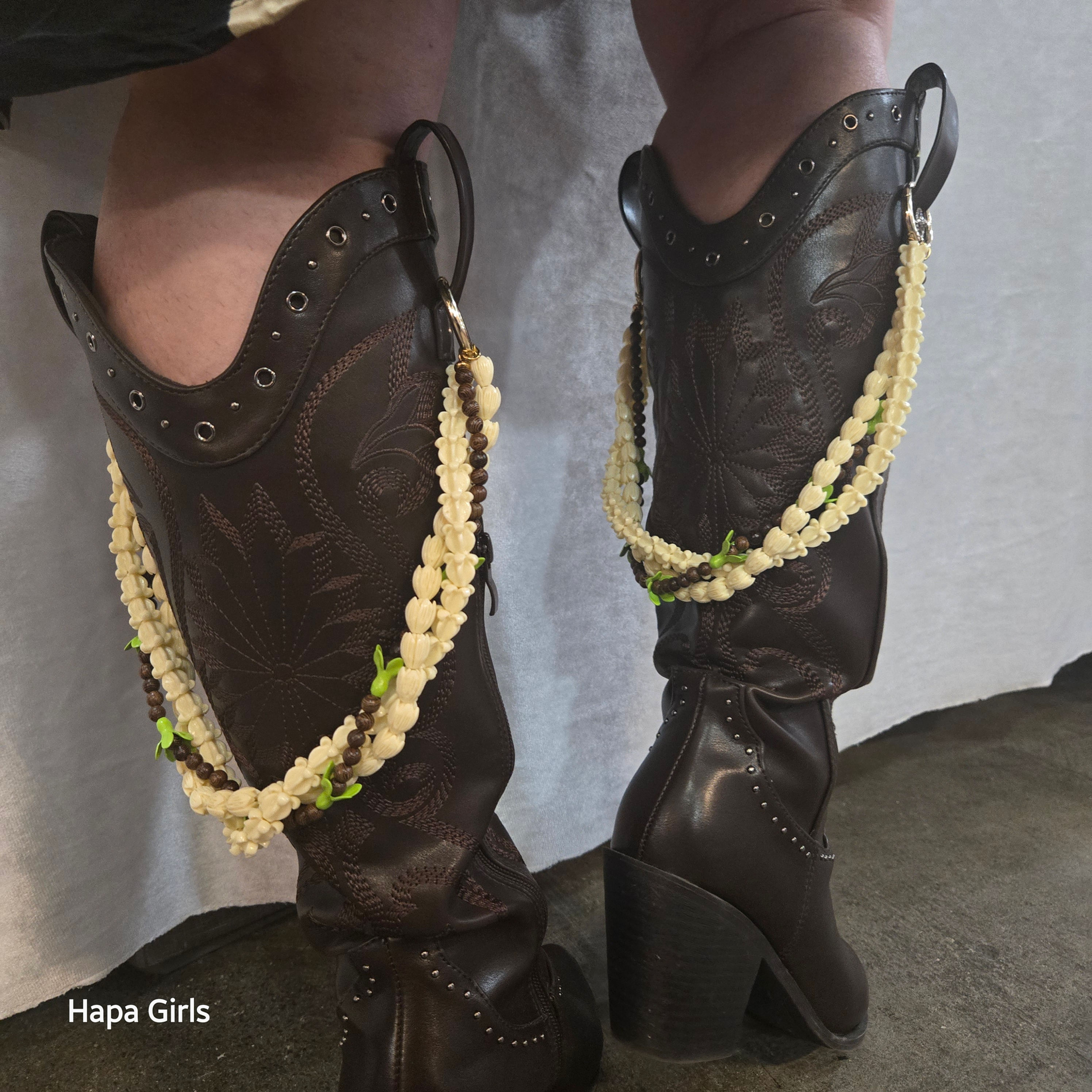 2x - 15" Triple, Crown, Pikake, Wood Boot Lei/Charm (White Cream)