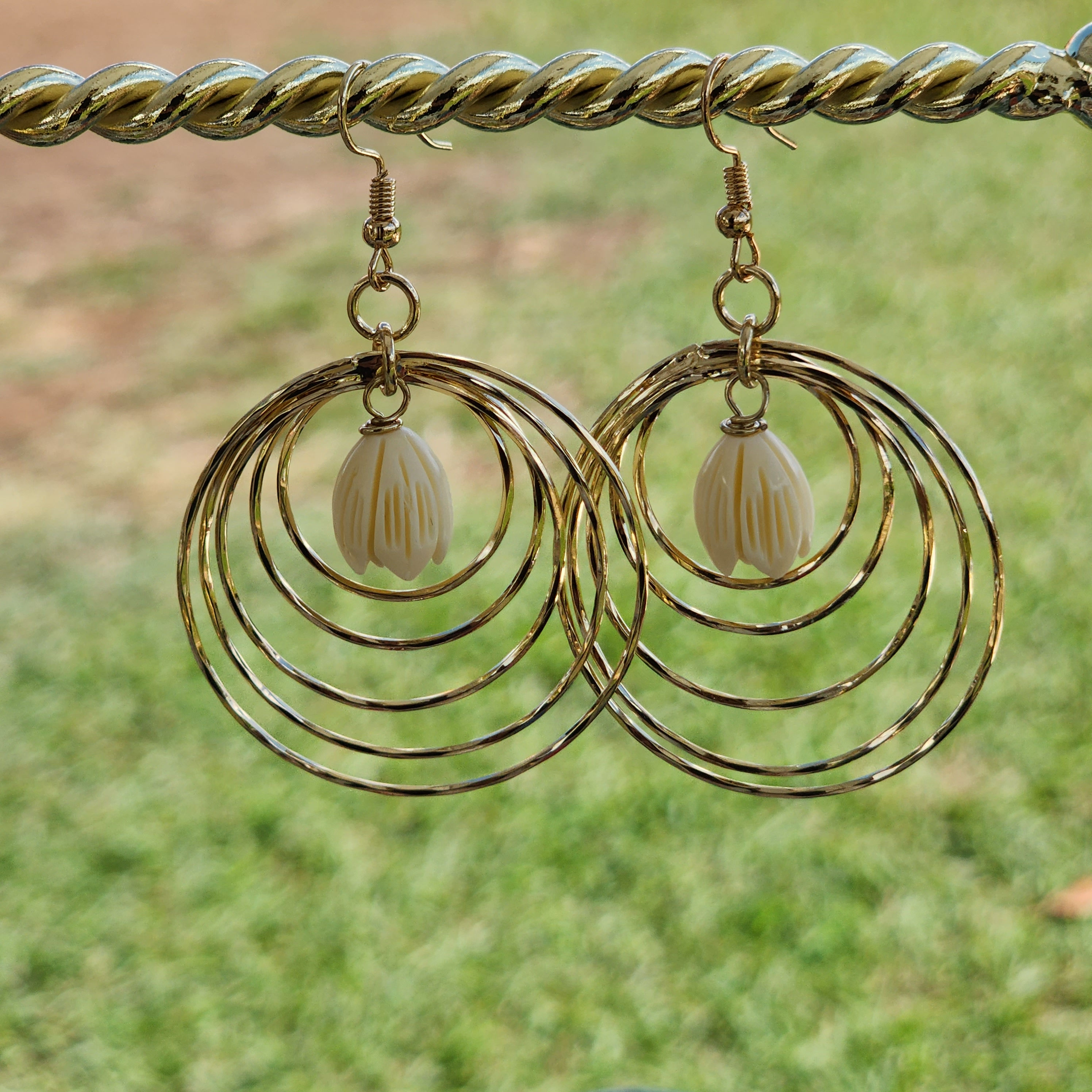 Pikake Single Drop 5 Hoop Earrings