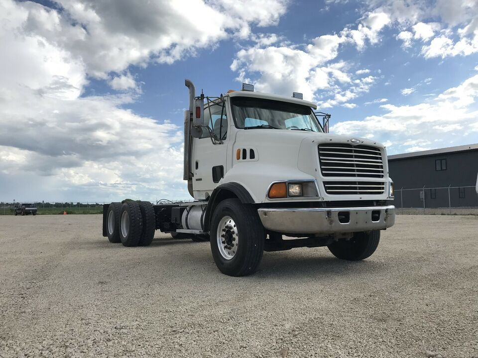 1999 Sterling LT9513