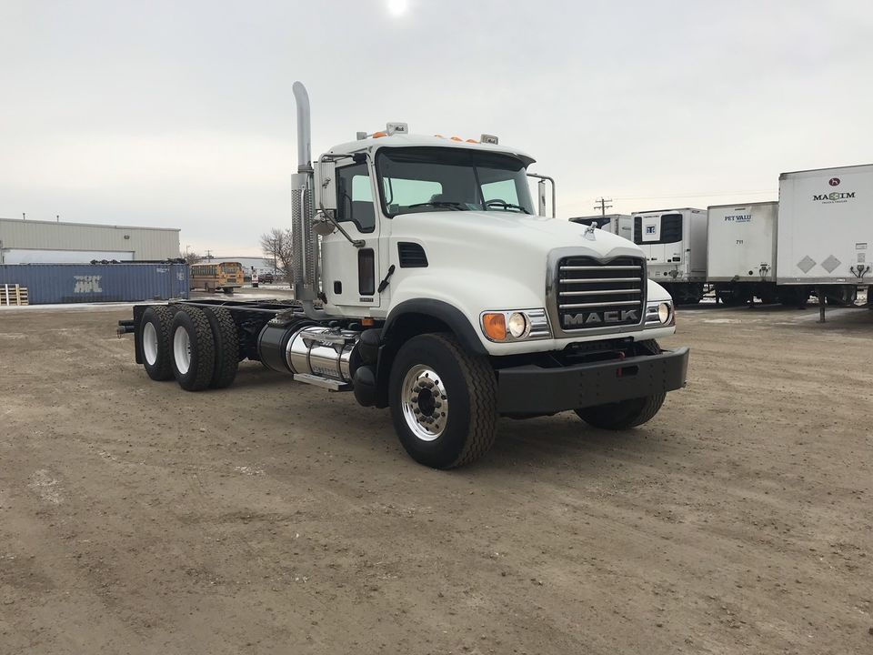2006 Mack Granite Cab and Chassis