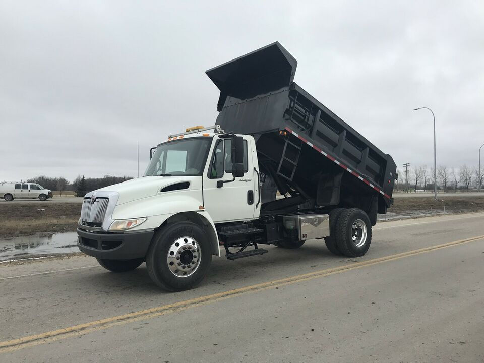 2009 International 4400