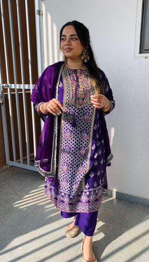 Purple vibes, Indian elegance💜