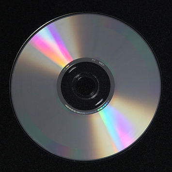 1200px-CompactDisc.jpg