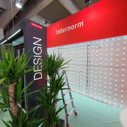 Matrice LED GraficBox stand Internorm