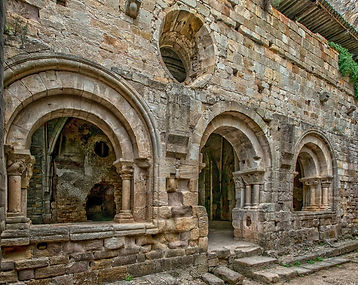 Abbaye-Alet-les-Bains-2017.14_edited.jpg
