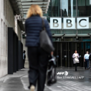 Cadena BBC despedirá a empleados que no sean imparciales en redes sociales