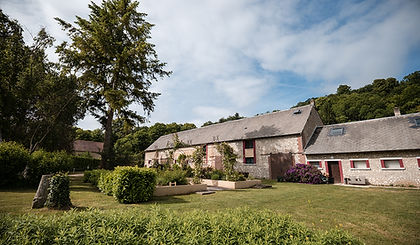 Domaine des trois voyages.jpg