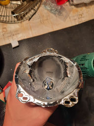 Spálená parabola před renovací světlometu