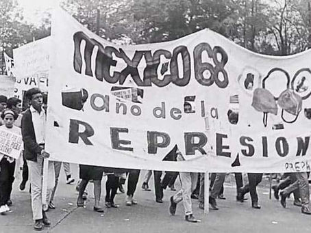 DESDE LA IZQUIERDA: Hacia la URSS. Un viaje de terror y convicción revolucionaria