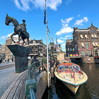 Amsterdam harbour tour private transfer from Paris