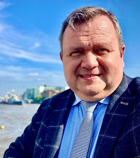 Aleksand Chernykh (1)_edited.jpg