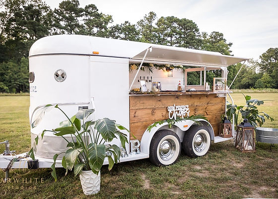 Horse Trailer Mobile Bar: Ultimate Party on Wheels Guide