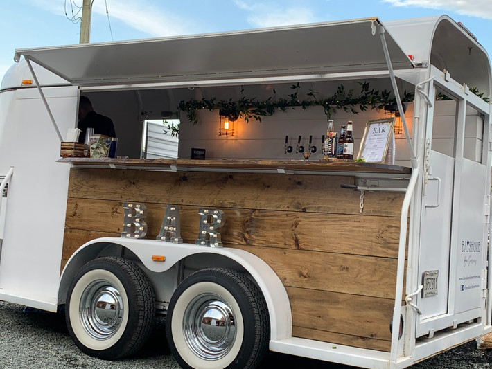 Wedding Bartender Mobile Bar in Maryland BayShore Bar Services