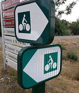 Cycle path signposts chezelet