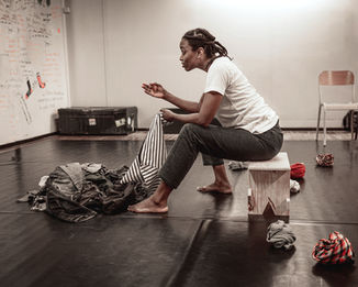 theatre esclavage colonisation assimilation immigration politique histoire fraternité hors les murs école bibliothèque