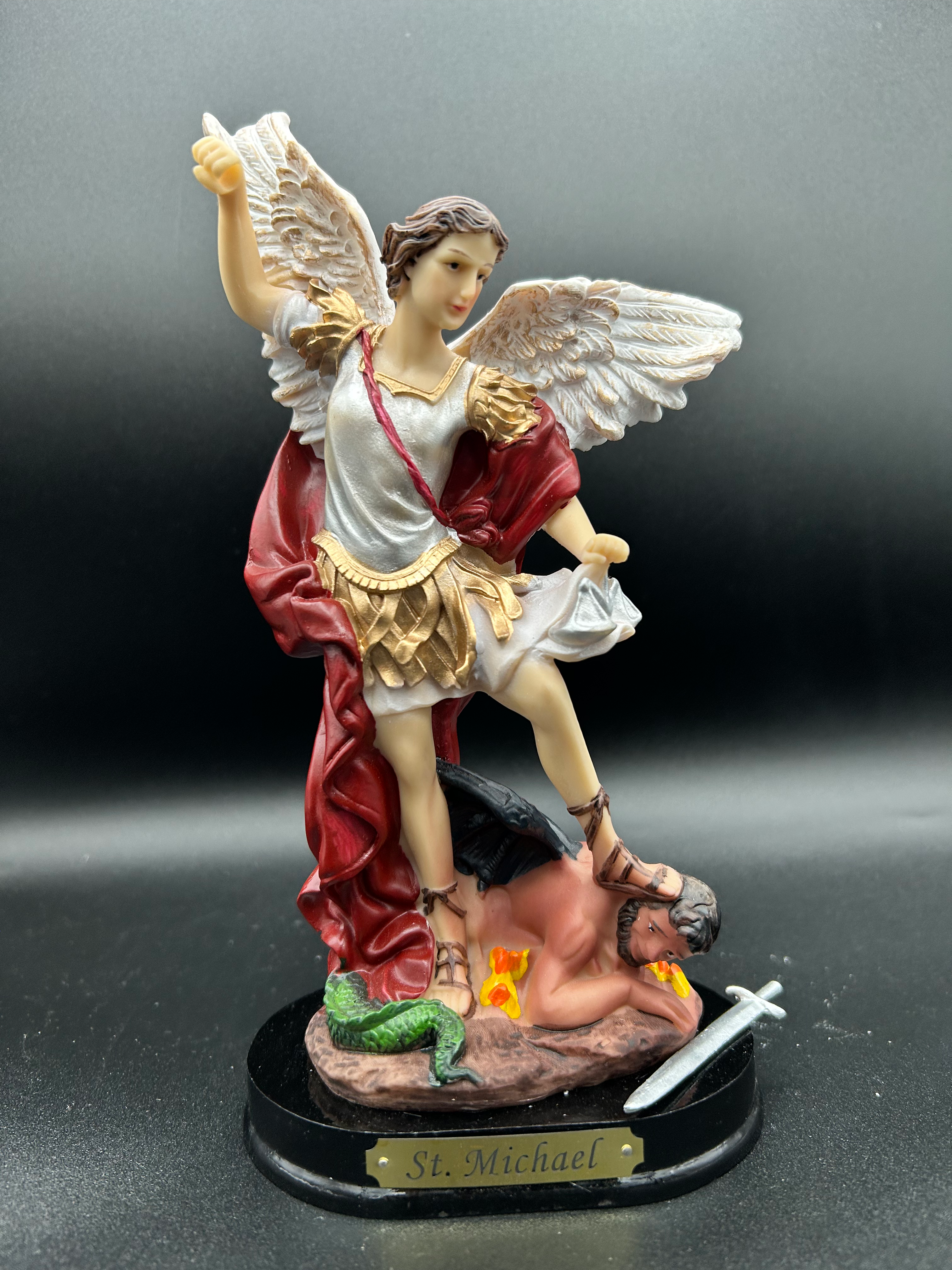 Estatua De San Miguel (8") / Saint Michael Statue (8")