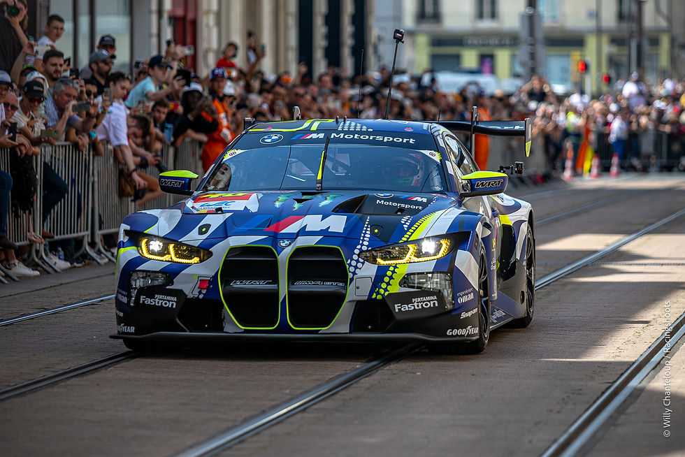 24 heures du Mans 2025. Les bolides envahissent le cœur de la ville.