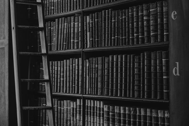 Trinity College Dublin_edited.jpg