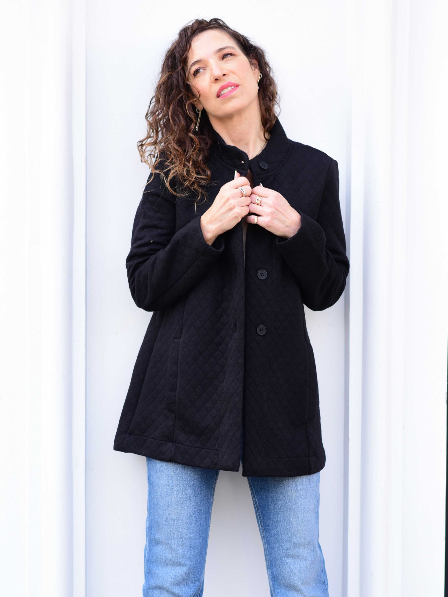 מעיל רונה קווילט מעויינים שחור