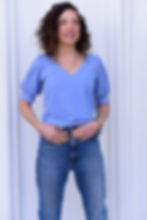 חולצת בובה וי ריב סקורפיון תכלת