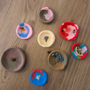 צלוחיות אצבע פרחוניות