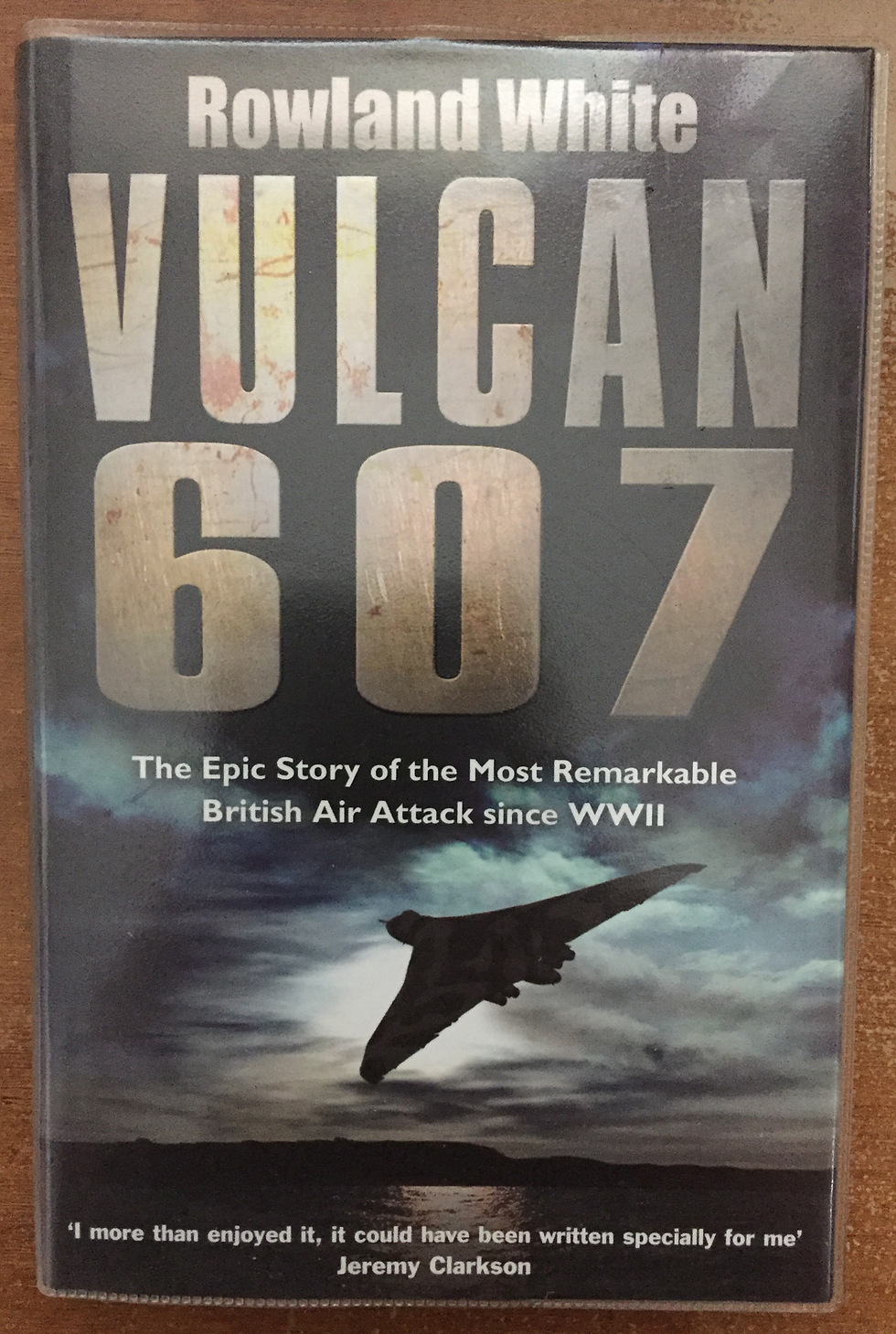 Vulcan 607 Multisigned Falklands raid veterans Hardback