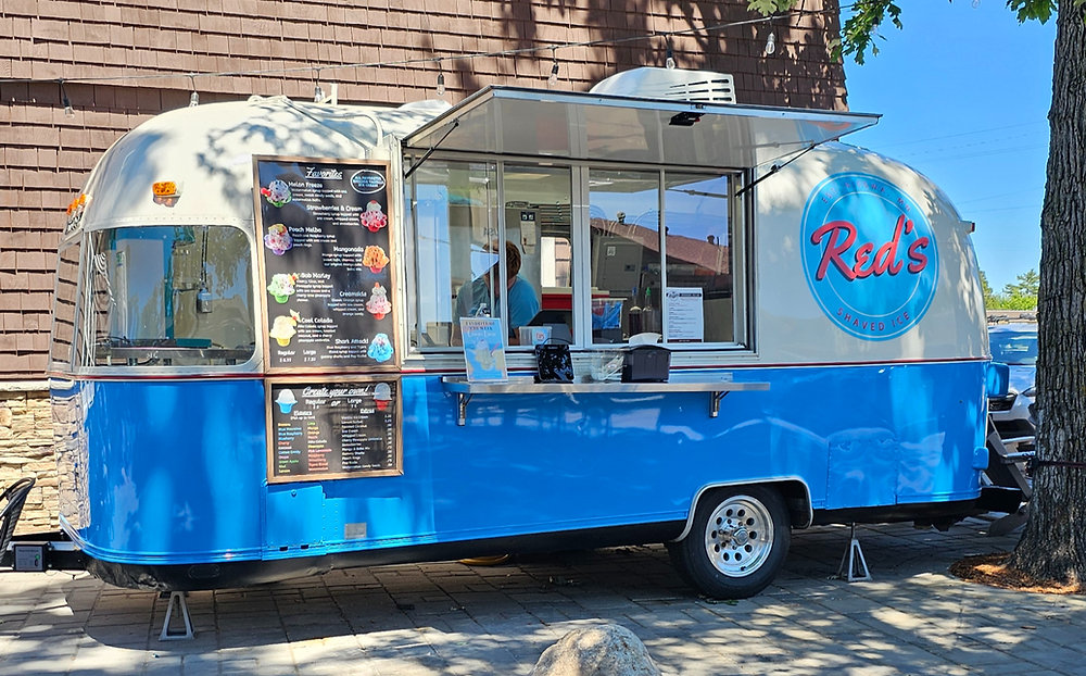 Discover Red's Shaved Ice: Hawaiian Style Treats in Downtown Nisswa