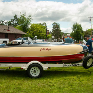 Vintage Larson and Crestliner boats on display at the 2025 Classic Larson Boat Show in Nisswa, Minnesota