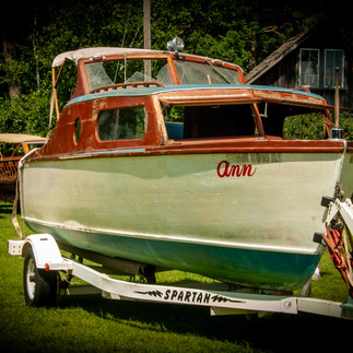 Vintage Larson and Crestliner boats on display at the 2025 Classic Larson Boat Show in Nisswa, Minnesota