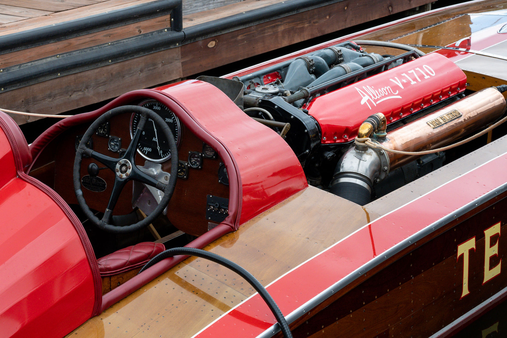 Scenes from the 2025 Gull Lake Classic at Bar Harbor Supper Club — a celebration of craftsmanship, history, and the timeless beauty of race boats on Gull Lake.